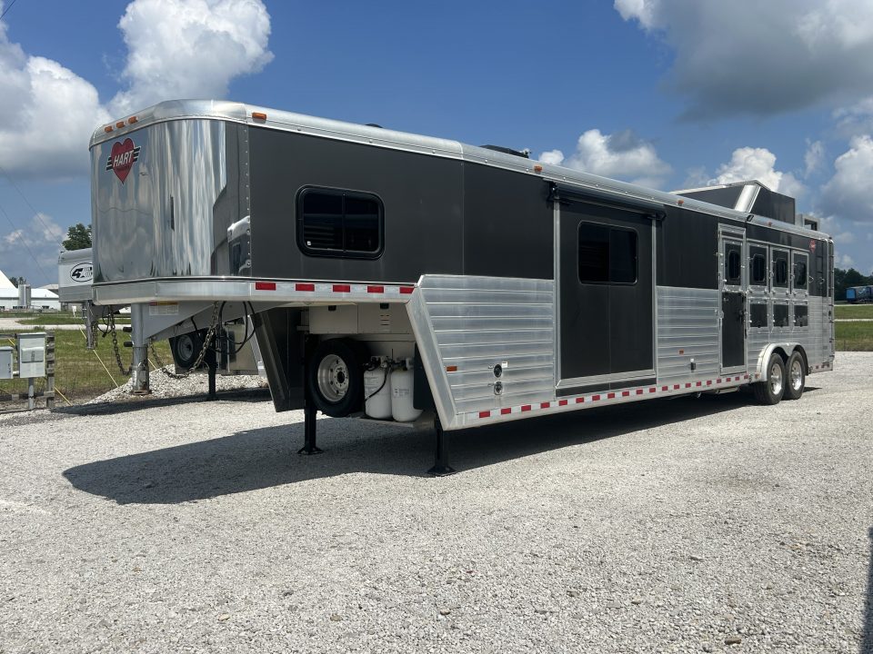 Used 2016 Hart Trailers 4 Horse Living Quarters Horse Trailer