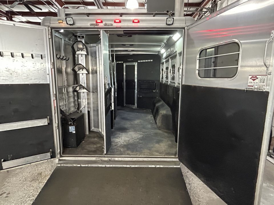 Used 2016 Hart Trailers 4 Horse Living Quarters Horse Trailer