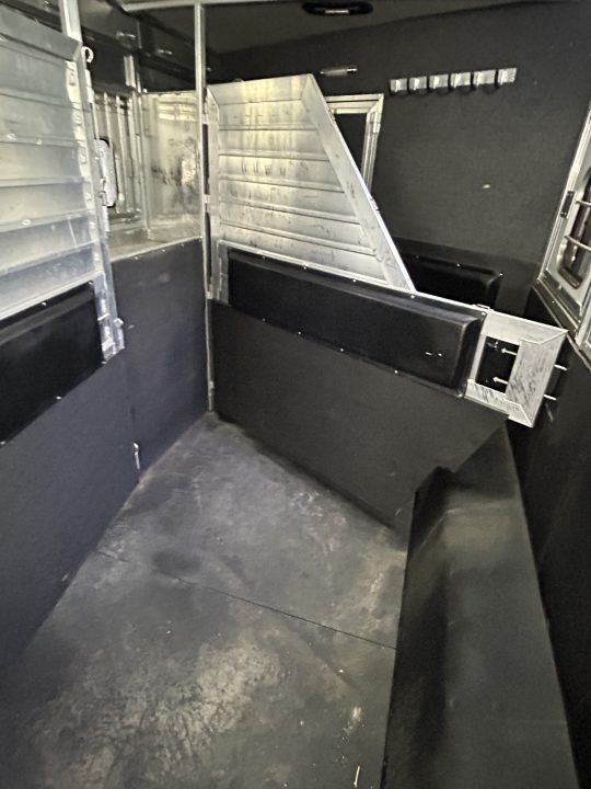 Used 2016 Hart Trailers 4 Horse Living Quarters Horse Trailer