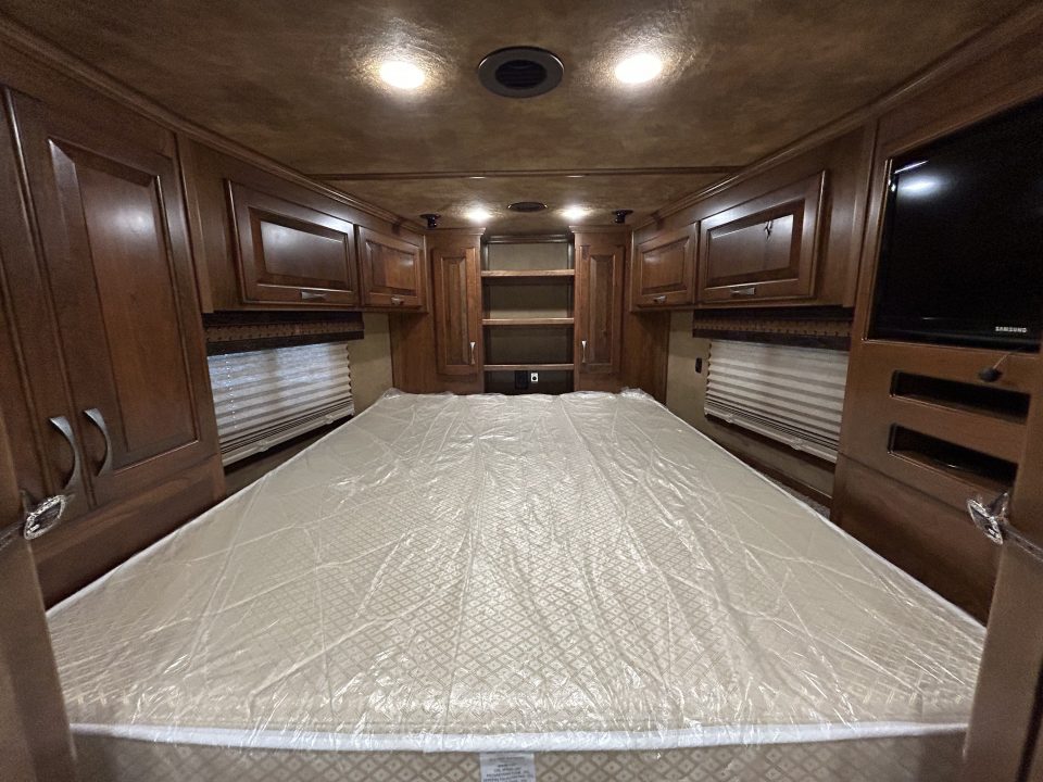 Used 2016 Hart Trailers 4 Horse Living Quarters Horse Trailer