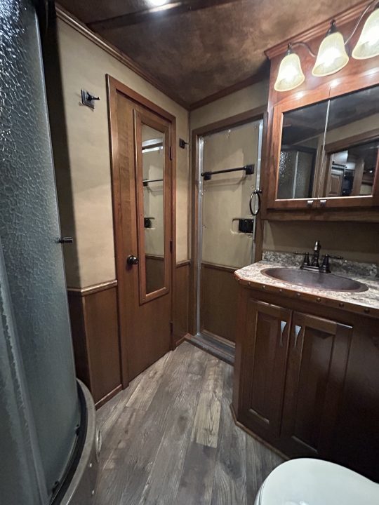 Used 2016 Hart Trailers 4 Horse Living Quarters Horse Trailer