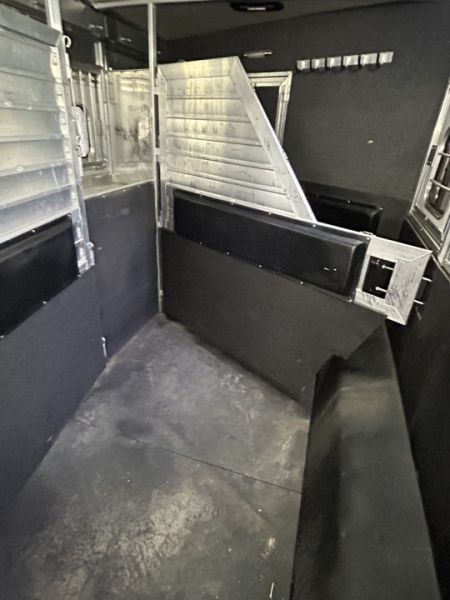 Used 2016 Hart Trailers 4 Horse Living Quarters Horse Trailer