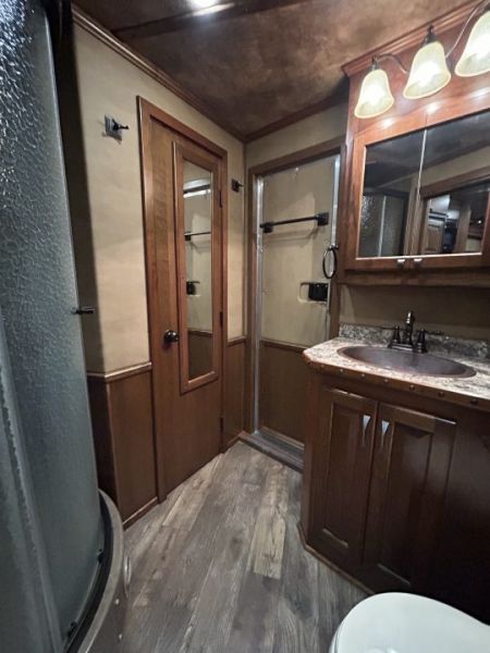 Used 2016 Hart Trailers 4 Horse Living Quarters Horse Trailer