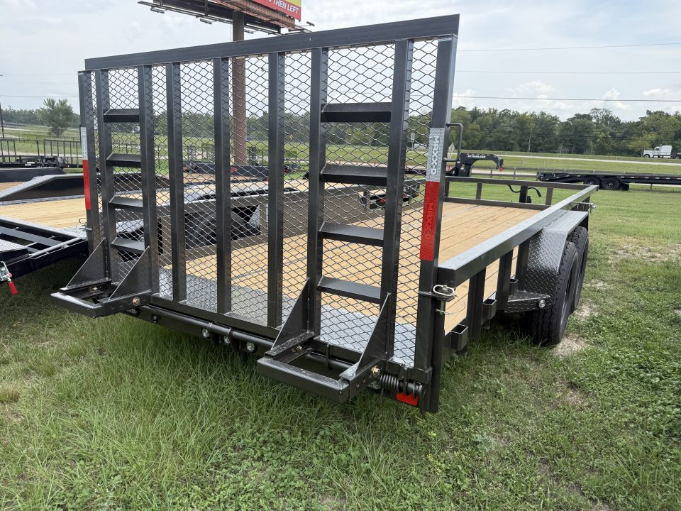 2027 MAXXD U5X8320 photo 4