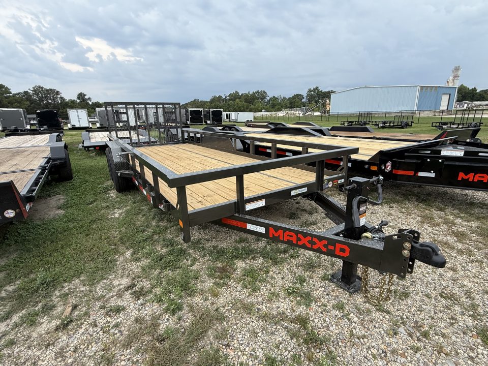 2027 MAXXD U5X8320 photo 3