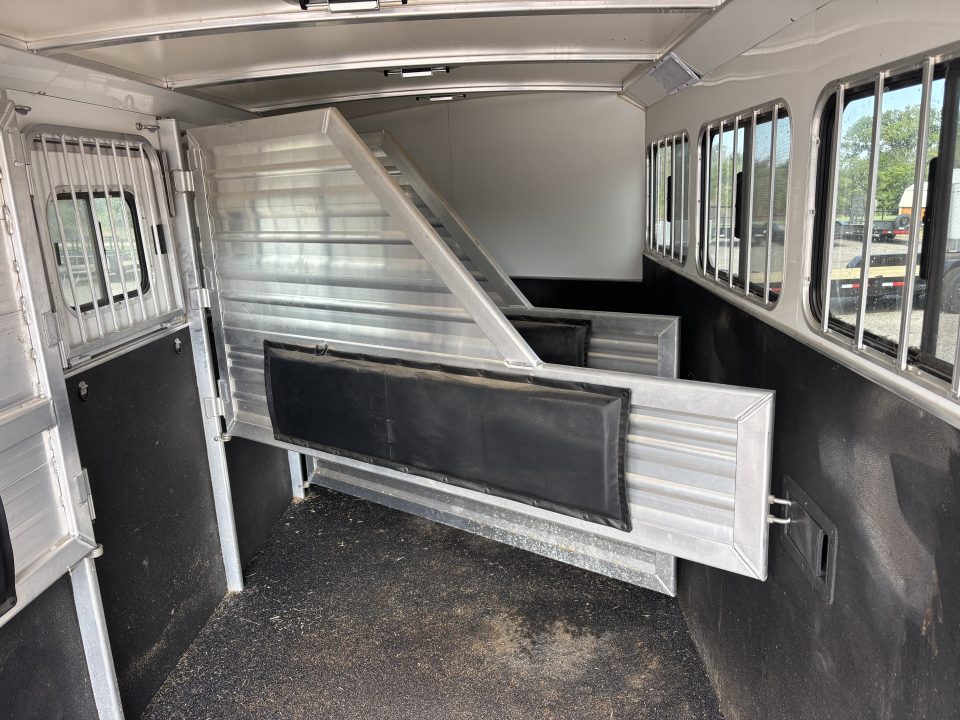 Used 2024 Cimarron Trailers Norstar 4H Horse Trailer