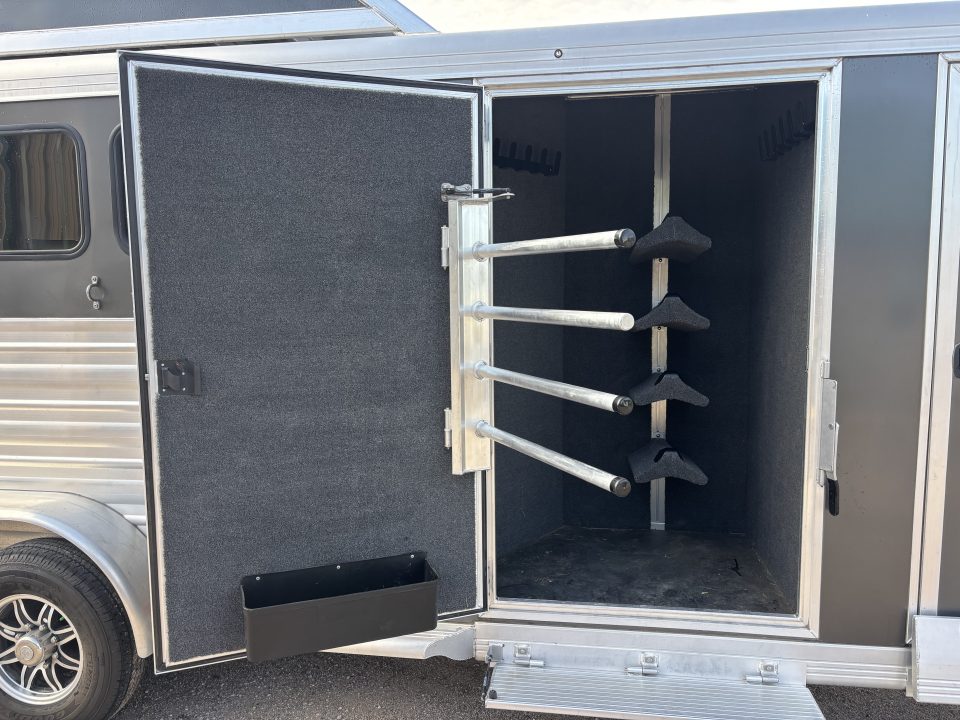 Used 2024 Cimarron Trailers Norstar 4H Horse Trailer