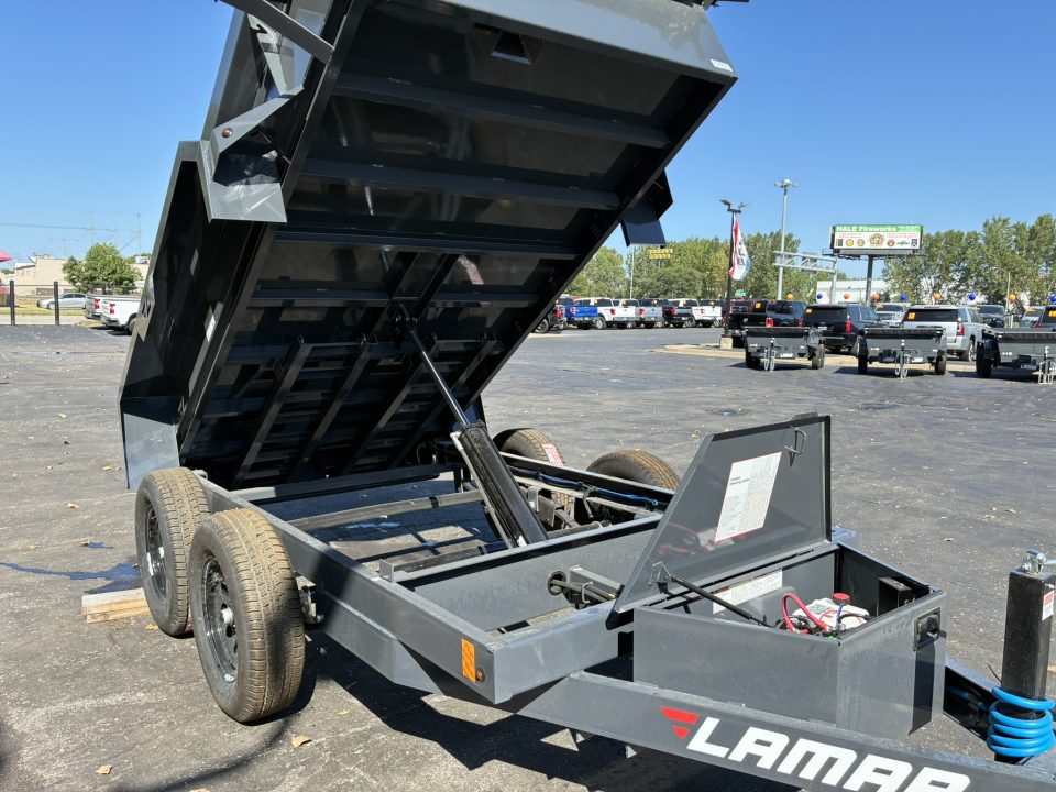 2027 Lamar photo 4