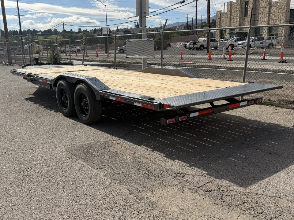 New 2026 Diamond C HXD 102"x24' - 23K Equipment Tilt Trailer