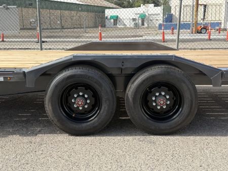 New 2026 Diamond C HXD 102"x24' - 23K Equipment Tilt Trailer