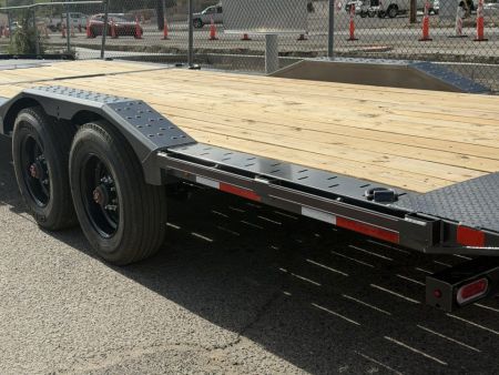 New 2026 Diamond C HXD 102"x24' - 23K Equipment Tilt Trailer