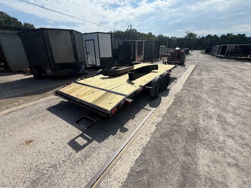 New 2026 Oak Ridge 83x18 7k Car Hauler