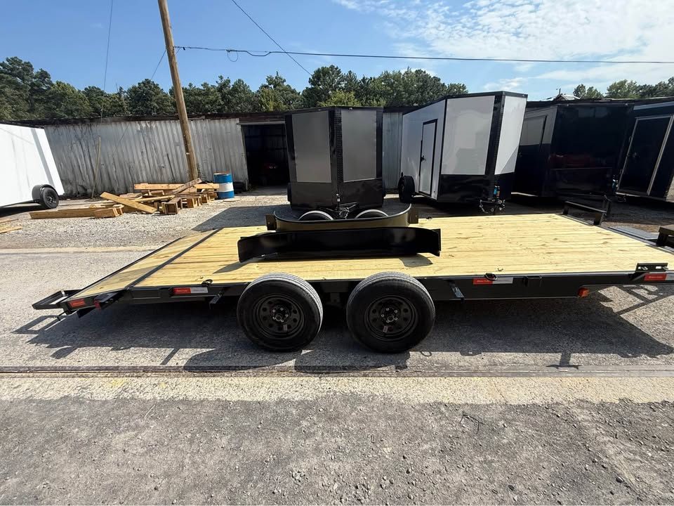 New 2026 Oak Ridge 83x18 7k Car Hauler