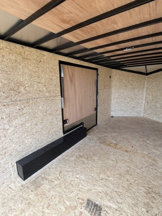 2023 Formula Trailers photo 9