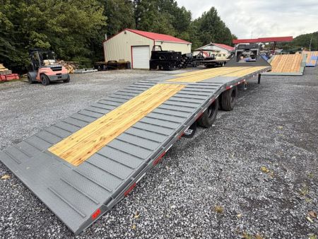 New 2026 Diamond C FMAX212 GOOSENECK TRAILER PACESETTER HYDRO JACK AND DOVE , DISC BRAKES, WIRELESS REMOTE