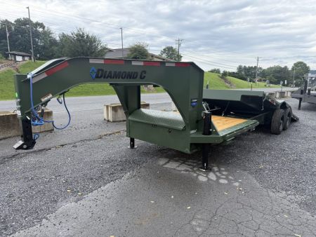 New 2026 Diamond C HXD210 GOOSENECK DRIVE OVER FENDER TILT TRAILER **ABS BRAKES** HYDRO JACKS