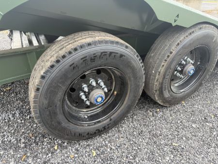 New 2026 Diamond C HXD210 GOOSENECK DRIVE OVER FENDER TILT TRAILER **ABS BRAKES** HYDRO JACKS