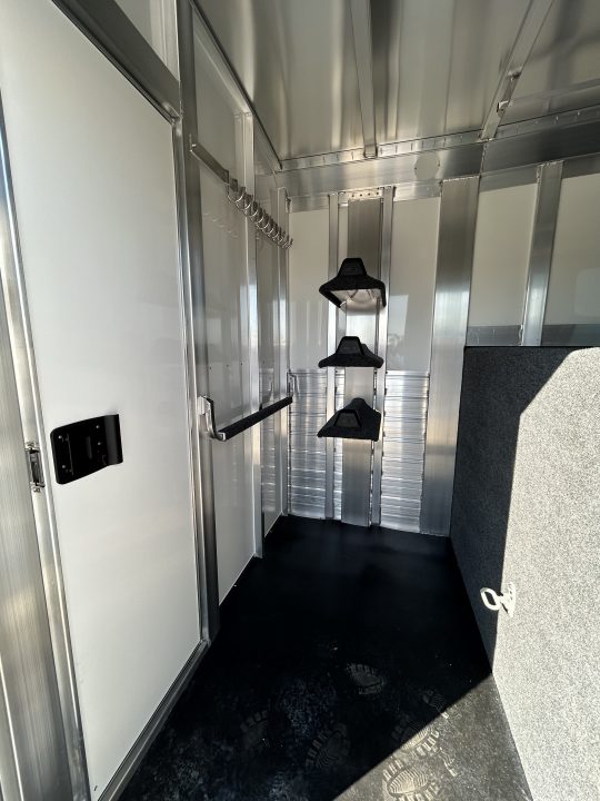 New 2027 4-Star Trailers 2+1 Horse Trailer