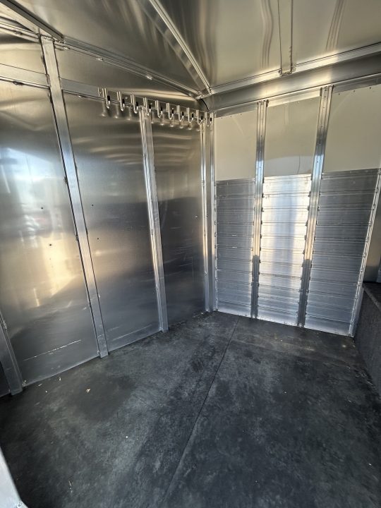 Used 2025 Elite Trailers 4 Horse Horse Trailer