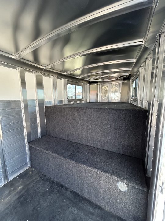 Used 2025 Elite Trailers 4 Horse Horse Trailer