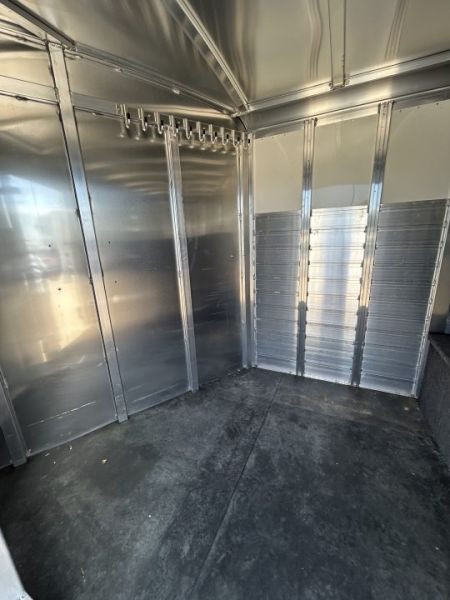Used 2025 Elite Trailers 4 Horse Horse Trailer