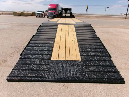 New 2026 Load Trail 36' GN Flatbed w/ 12' Hydraulic Dovetail 24k