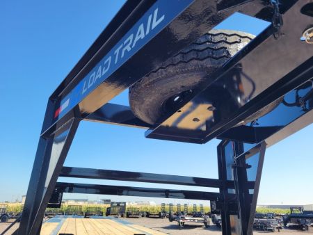 New 2027 Load Trail 102"x32' Gooseneck Triple Axle Deckover Trailer