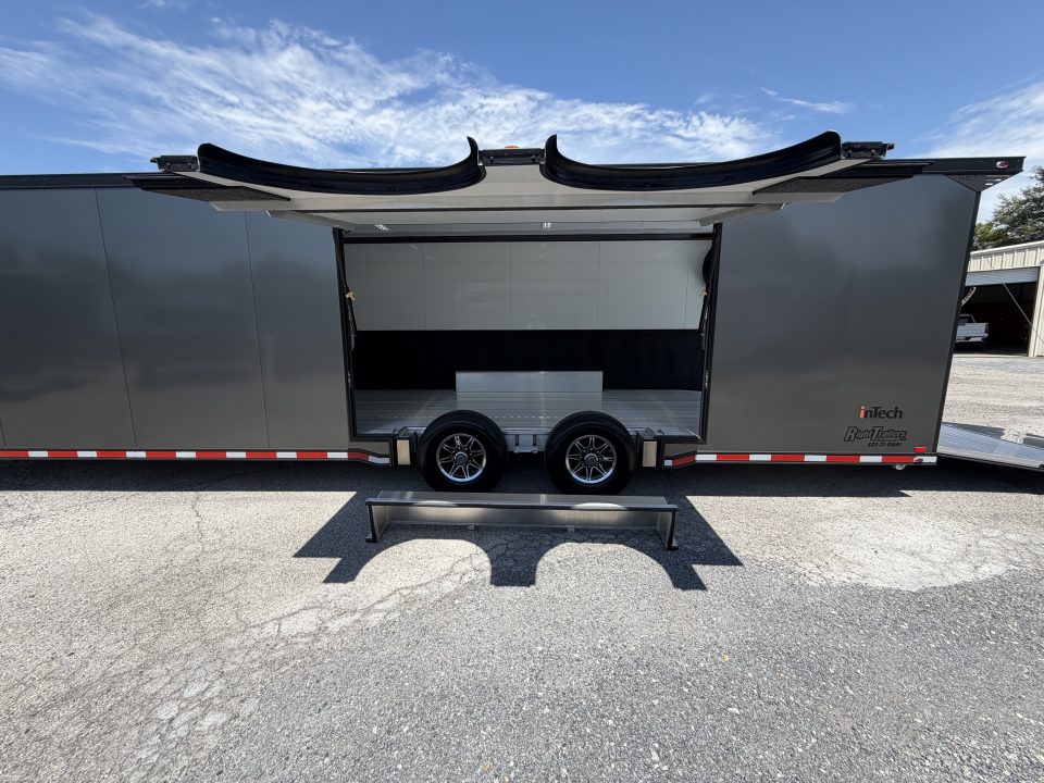 New 2027 8.5X40 inTech Gooseneck Race Trailer