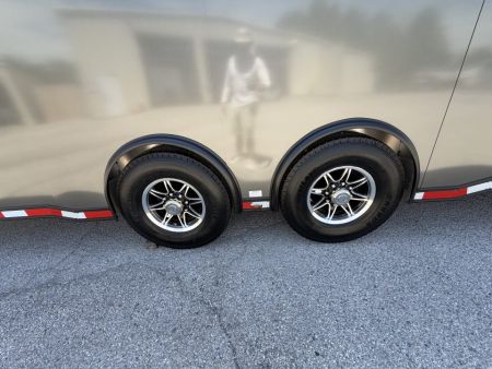New 2027 8.5X40 inTech Gooseneck Race Trailer