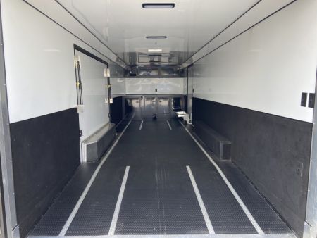 Used 2025 United UAT-8.5X28 Racing Trailer
