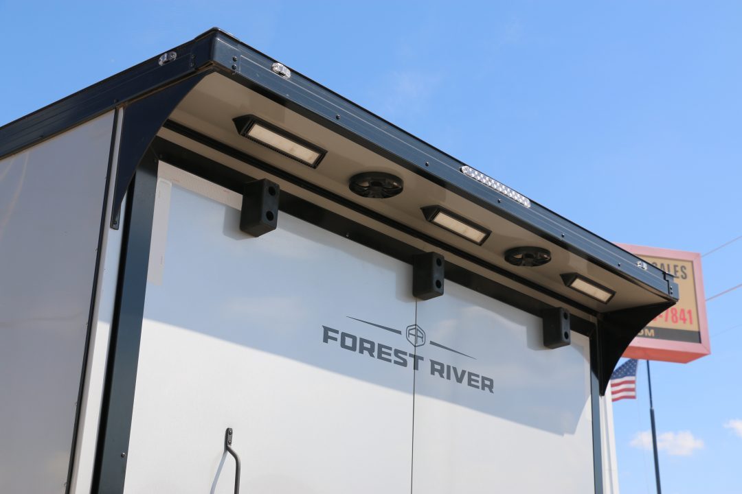 New 2026 Cargo Mate 8.5 X 44 ELIMINATOR SS RACE TRAILER W/ BATH, BED AND MUCH MORE