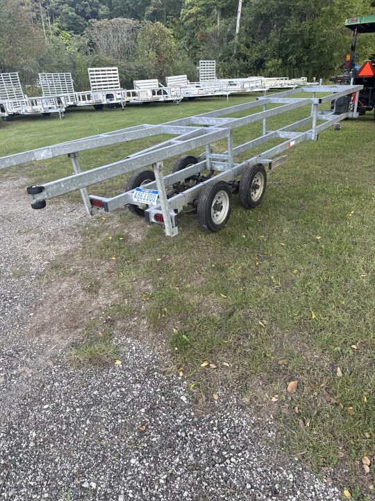Used 2017 Genesis 24 ft pontoon trailer