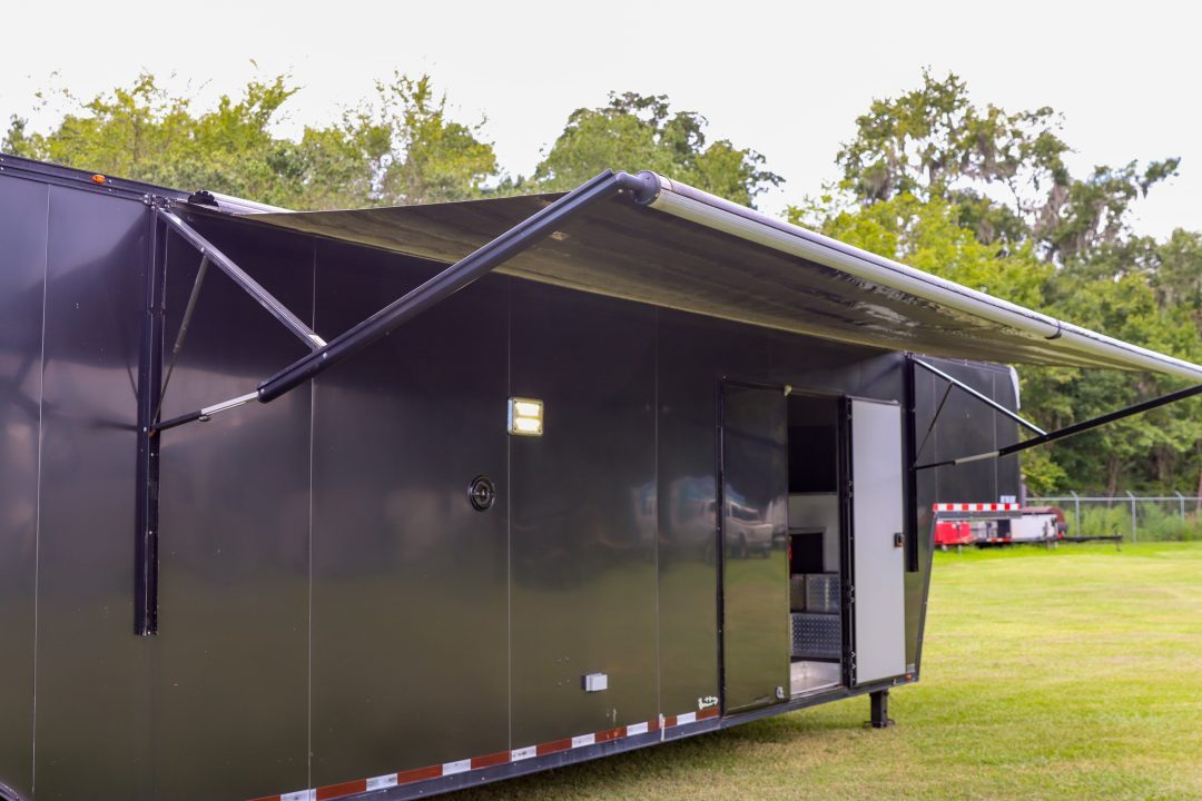 Used 2019 8.5X50 Vintage GOOSENECK RACE TRAILER