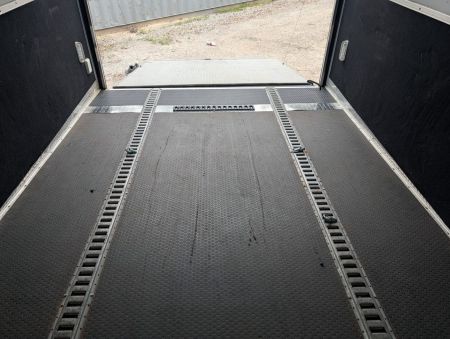 Used 2019 8.5X50 Vintage GOOSENECK RACE TRAILER
