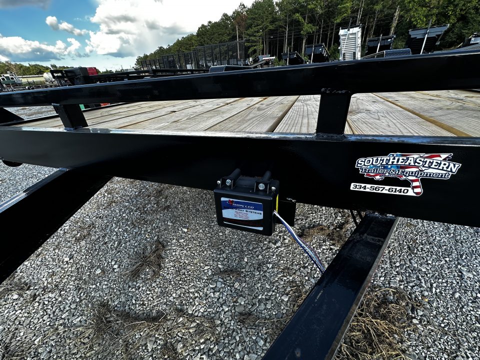 New 2026 Down 2 Earth Trailers DTE8220WCH5.2B Car Hauler