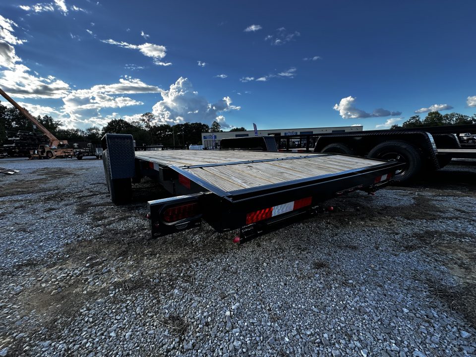 New 2026 Down 2 Earth Trailers DTE8220WCH5.2B Car Hauler