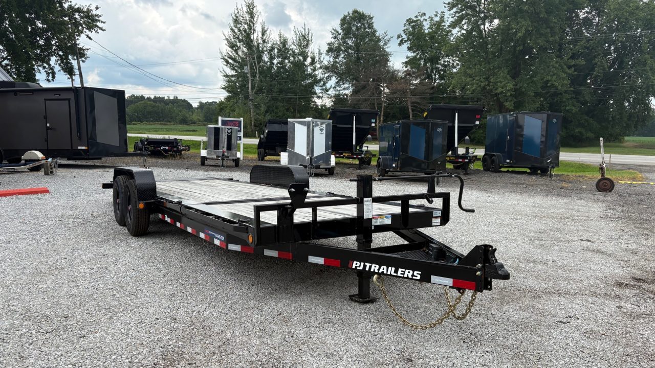 New 2025 PJ Trailers 22' EQUIP TILT stock# 072131