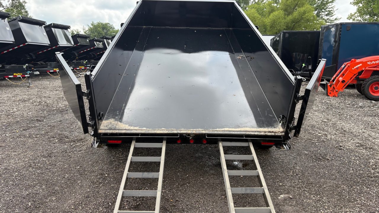 New 2025 PJ Trailers 7x14