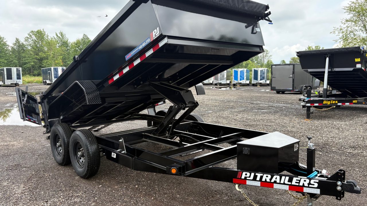 New 2025 PJ Trailers 7x14