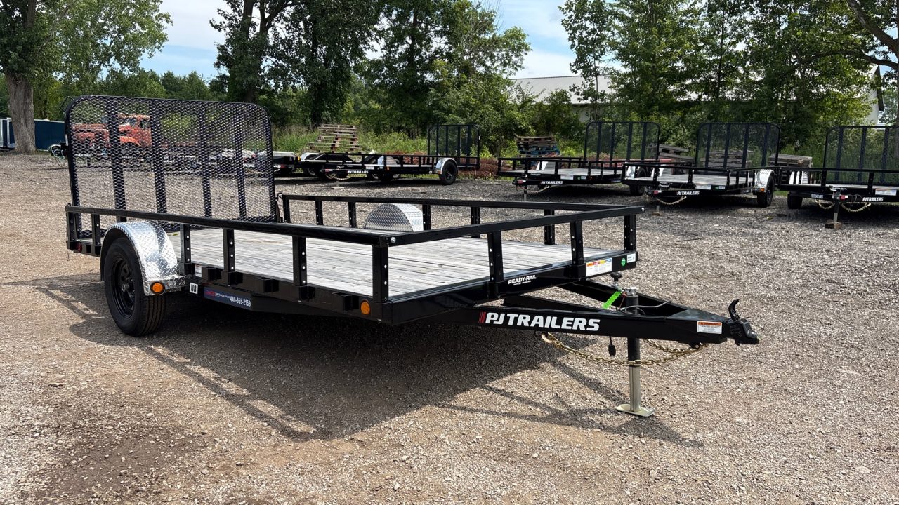 New 2025 PJ Trailers 83x14 SA U8 stock# 678358