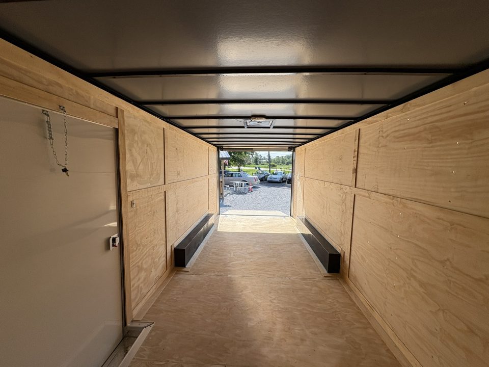 New 2025 Titanium Trailers 8.5x20 stock # 013770 🚨on sale!🚨