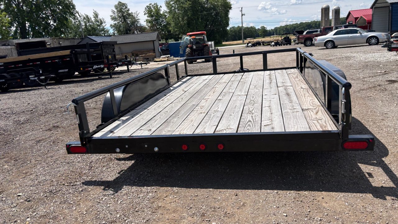 New 2025 Top Hat 83x12TA stock# 252444