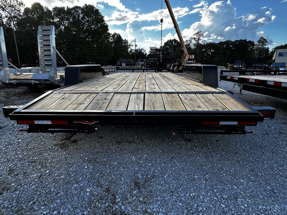 New 2026 Down 2 Earth Trailers DTE8218WCH3.5B Car Hauler