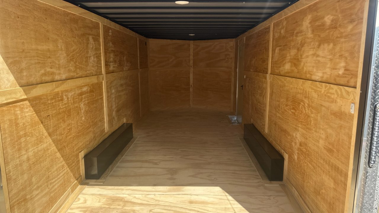 New 2026 Diamond Cargo 8.5x20 stock# 118286