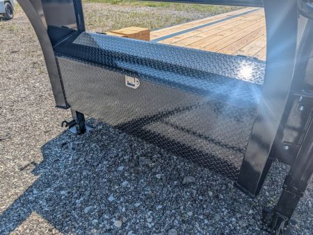 New 2027 8.5X40 PJ Gooseneck Equipment Trailer