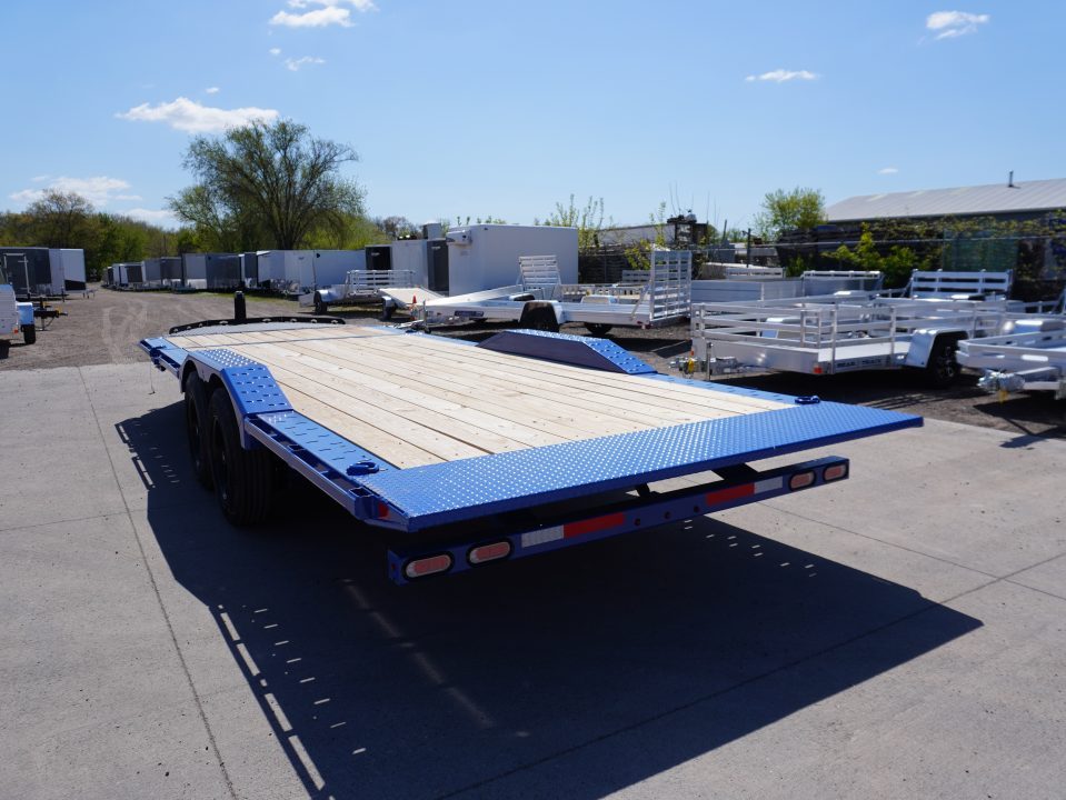 New 2026 Diamond C Trailers 22ft Tilt