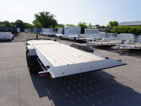 New 2026 Diamond C Trailers 210 24ft Tilt