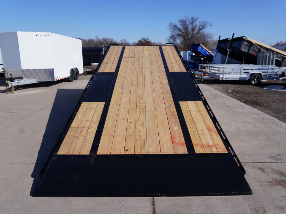 New 2026 Diamond C Trailers DET207 22ft Deckover Tilt Trailer