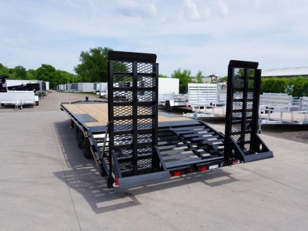 New 2026 Diamond C Trailers DEC207 24ft Equipment Trailer