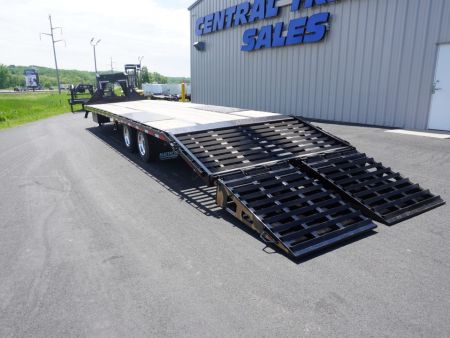 New 2026 Diamond C Trailers Fmax212 35' Gooseneck Deckover